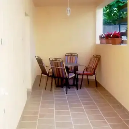 With A Parking Space - 22168 Makarska