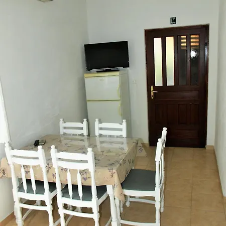 With A Parking Space - 22168 Makarska