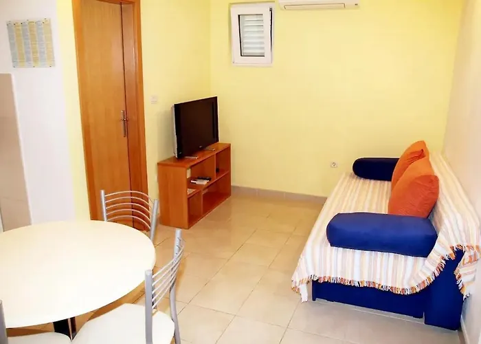 With Parking Space - 22168 Appartamento Makarska