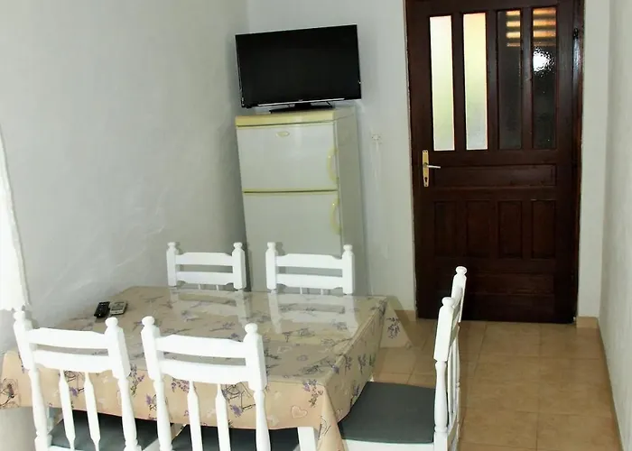 With Parking Space - 22168 Makarska